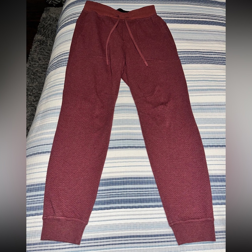 Lululemon men’s small jogger